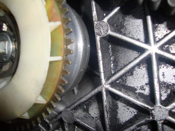 Variator, permanent marker has been rubbed away by the new belt, proving that the belt is reaching the max limit