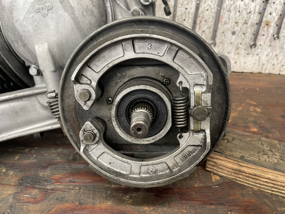 Rear brakes As acquired. Not too bad. A bit grimy, with some room for improvement.