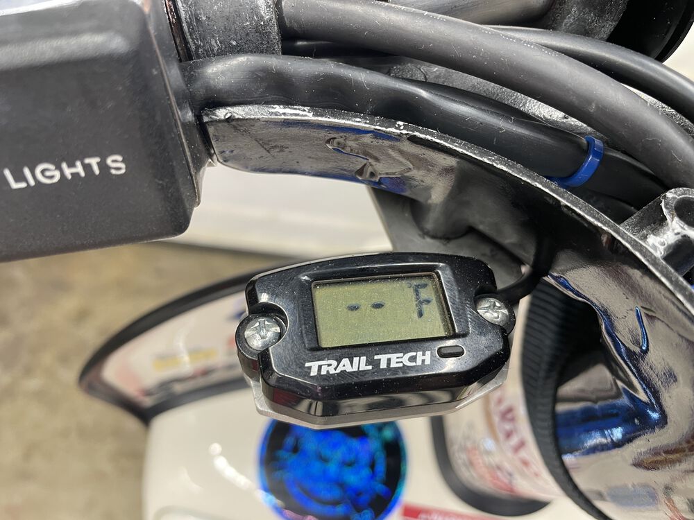 Cylinder Head Temp on the left side