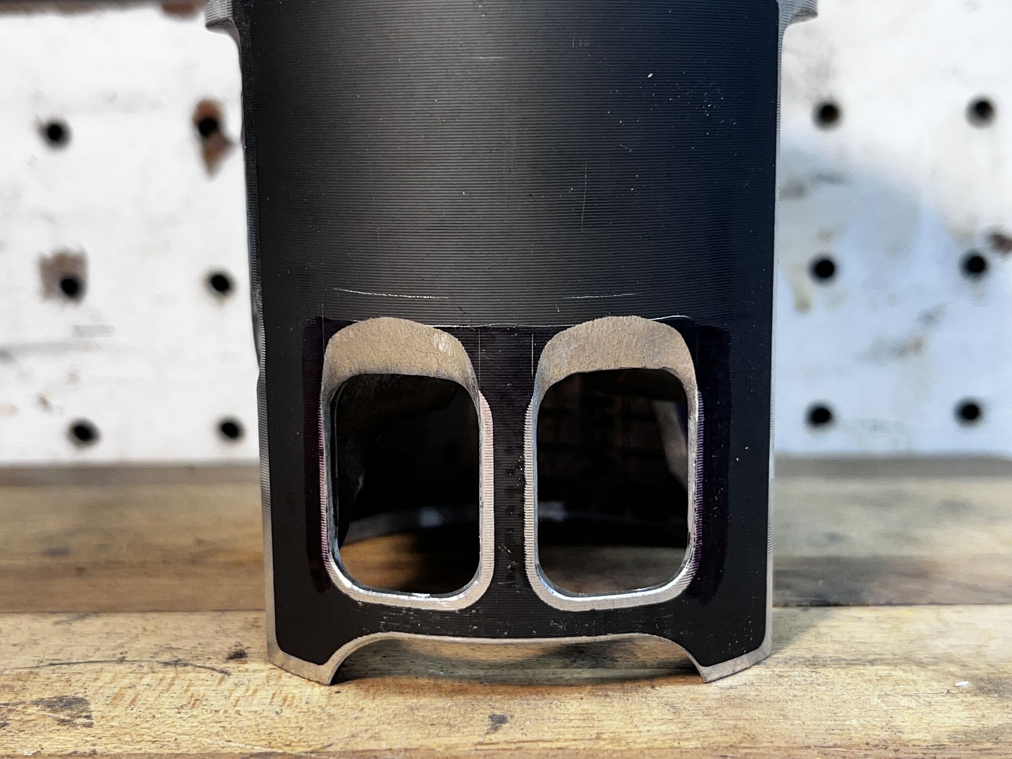 Edging and flowing the top boost port