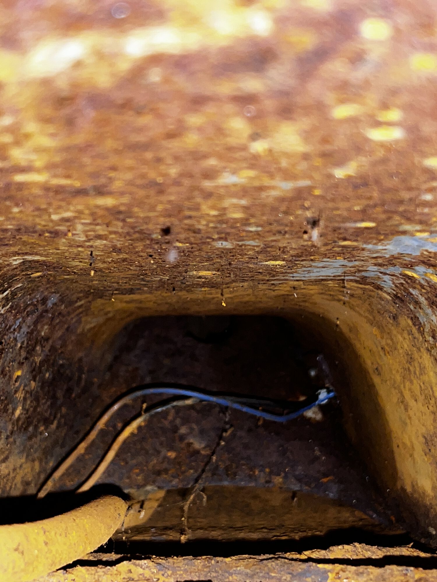 Tunnel view, looking at the front tunnel lower brace, nearest the fork