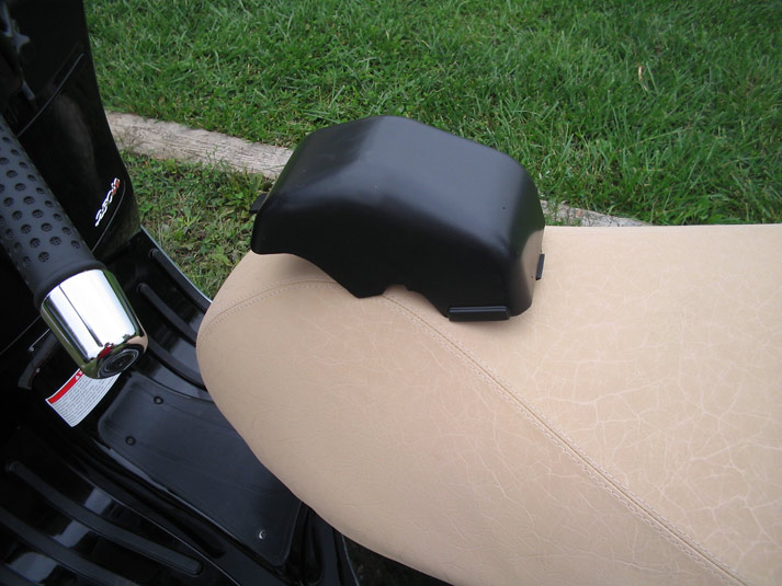 Modern Vespa lower seat for GTS?