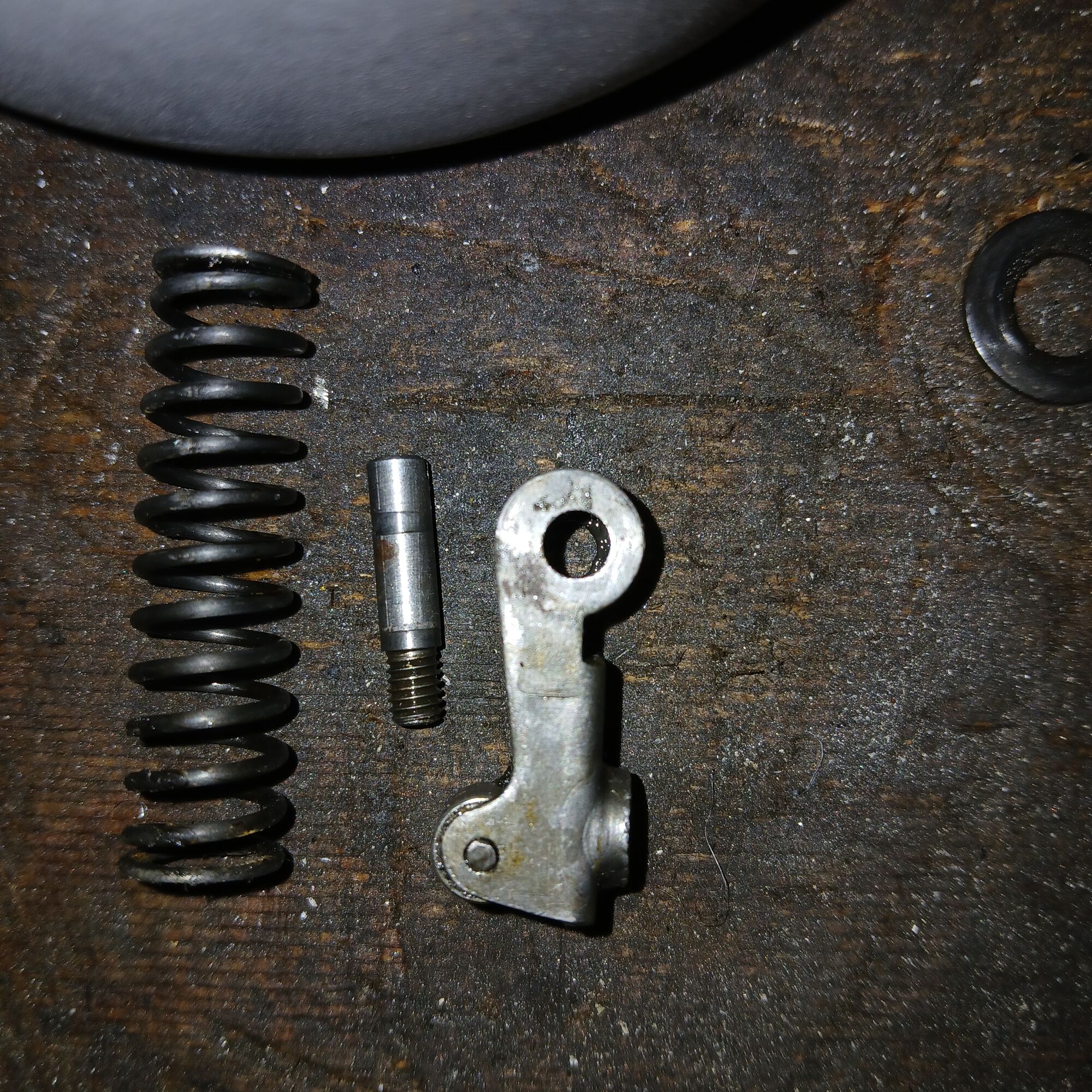Pin worn