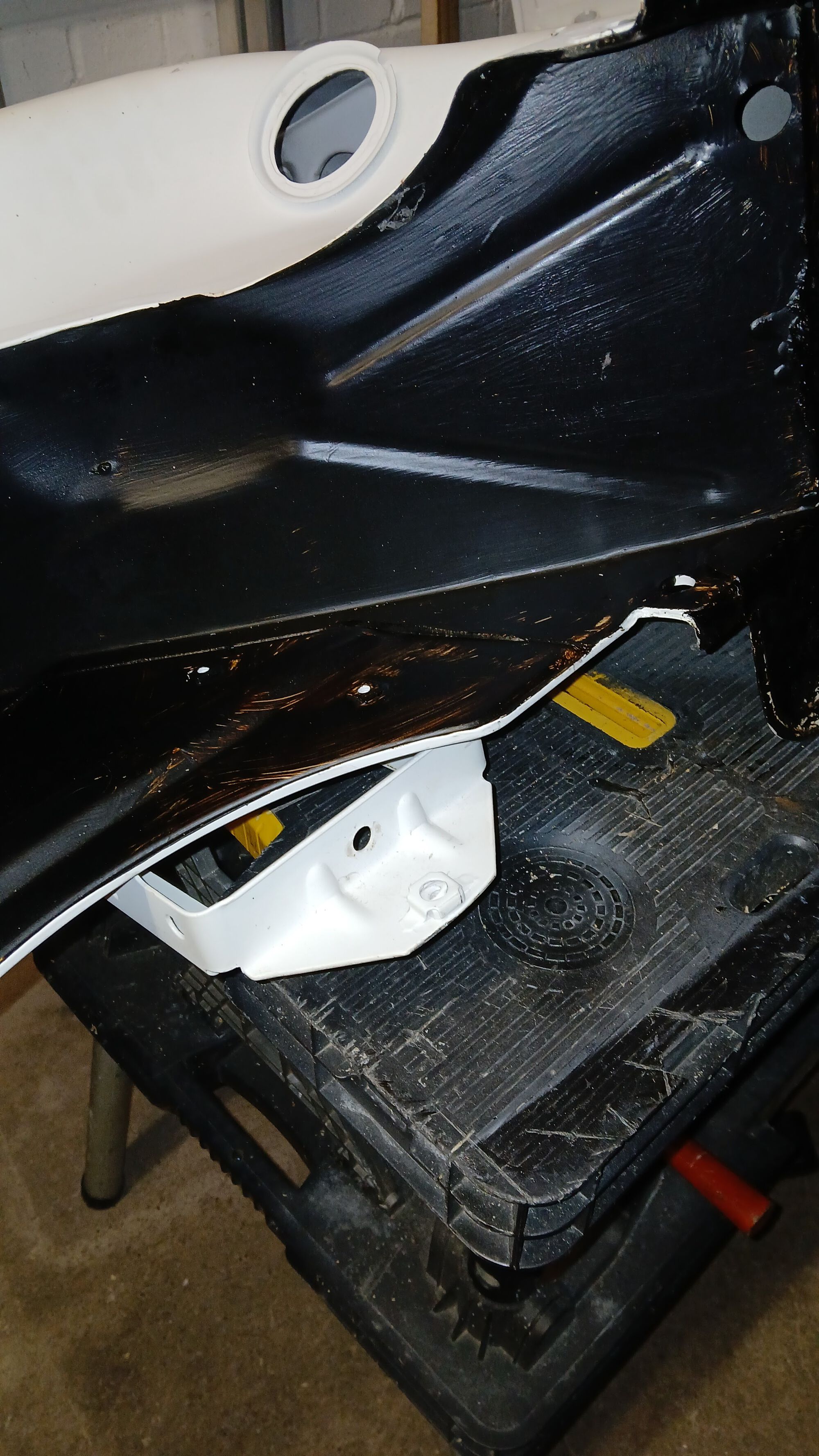 Bitumen based paint.... has to go!
