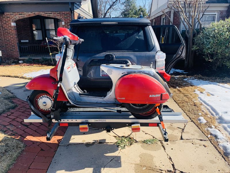 Modern Vespa Hitch Carrier for Vespa GTS 300