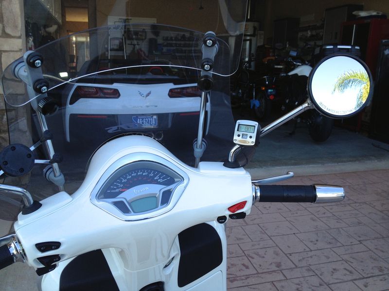 Modern Vespa Tire Pressure Monitoring Sensor Install