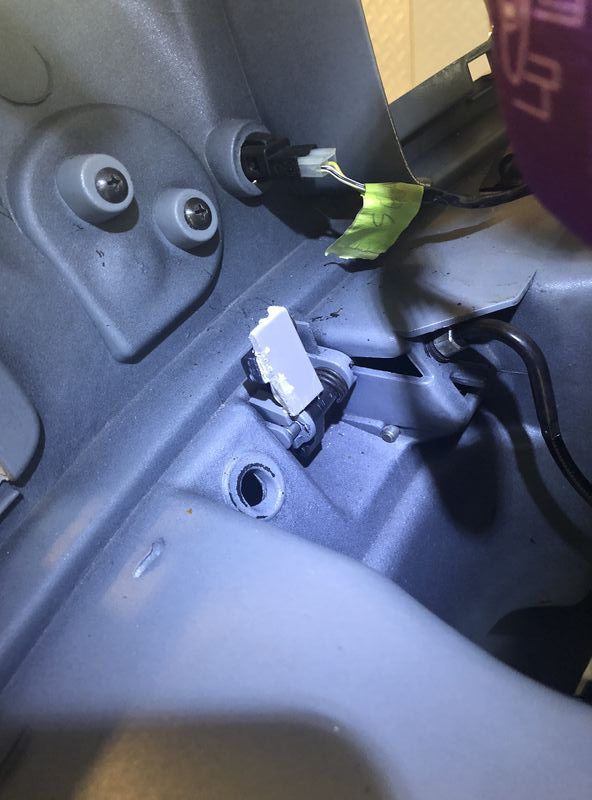 Modern Vespa Glove compartment stuck on GT 60 or GTV 250/300