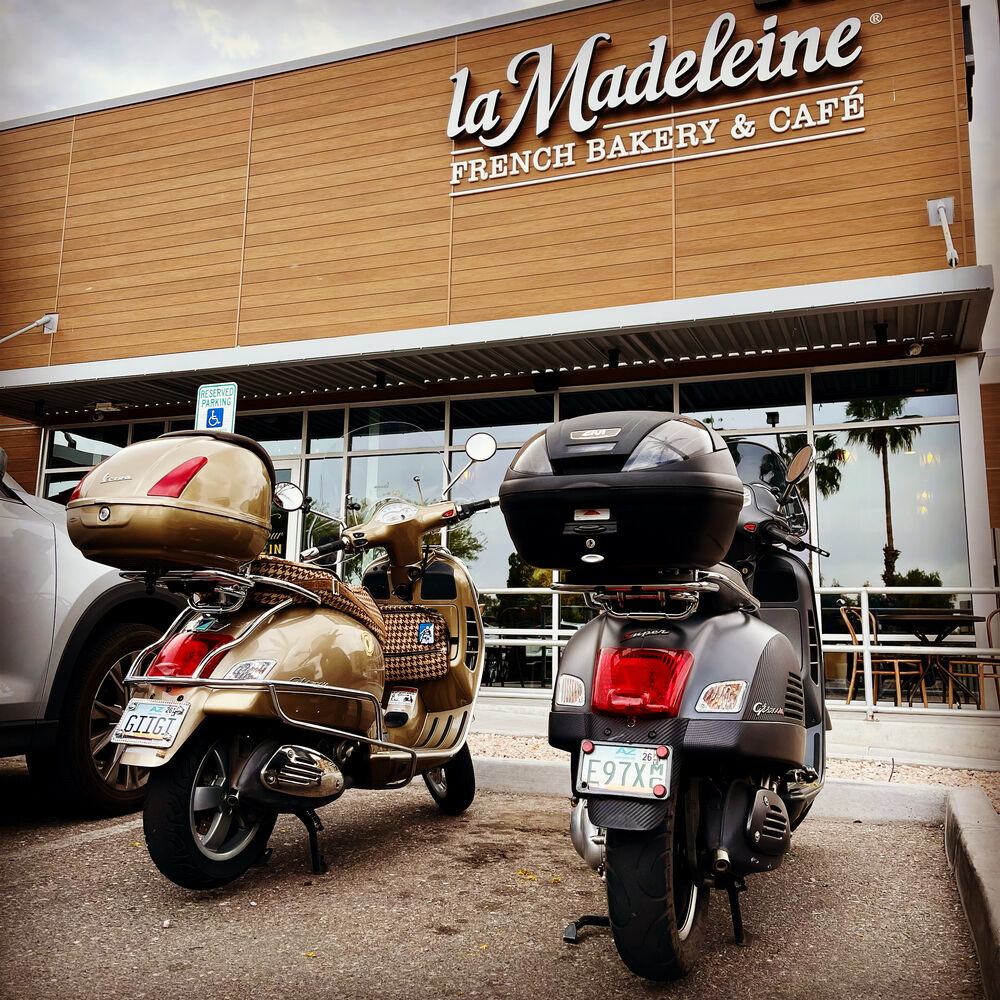 Yesterday we took a quick breakfast ride before having our scooters serviced in preparation for AmeriVespa.