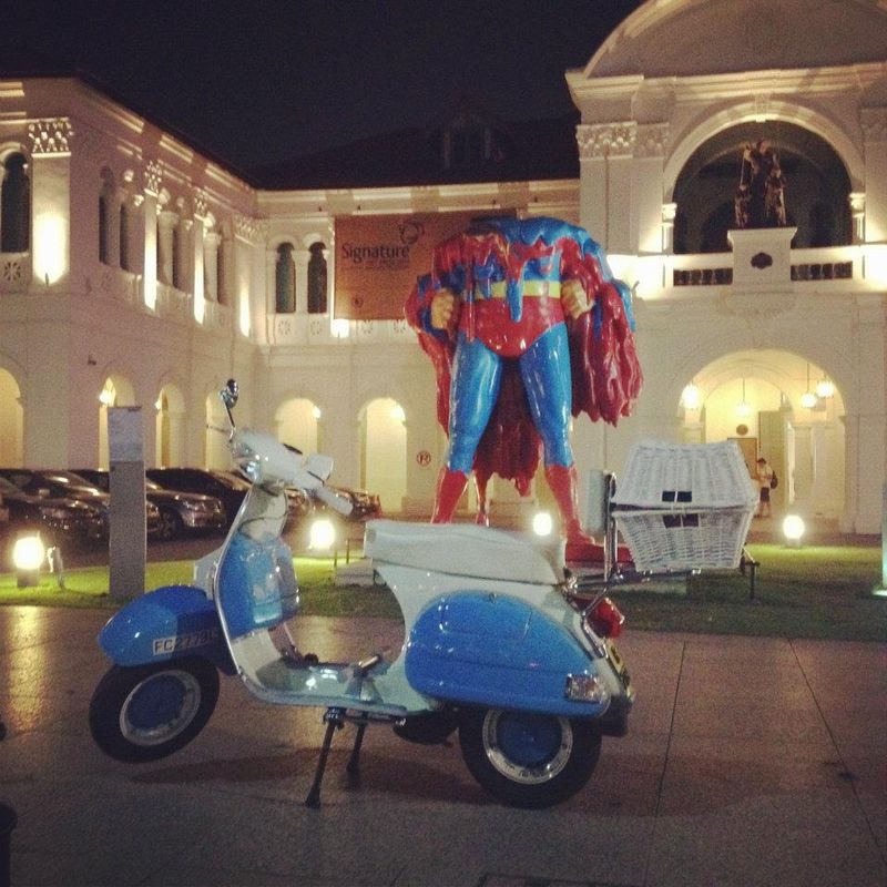 Outside the Singapore Art Museum with iconic sculpture by Mojoko.
