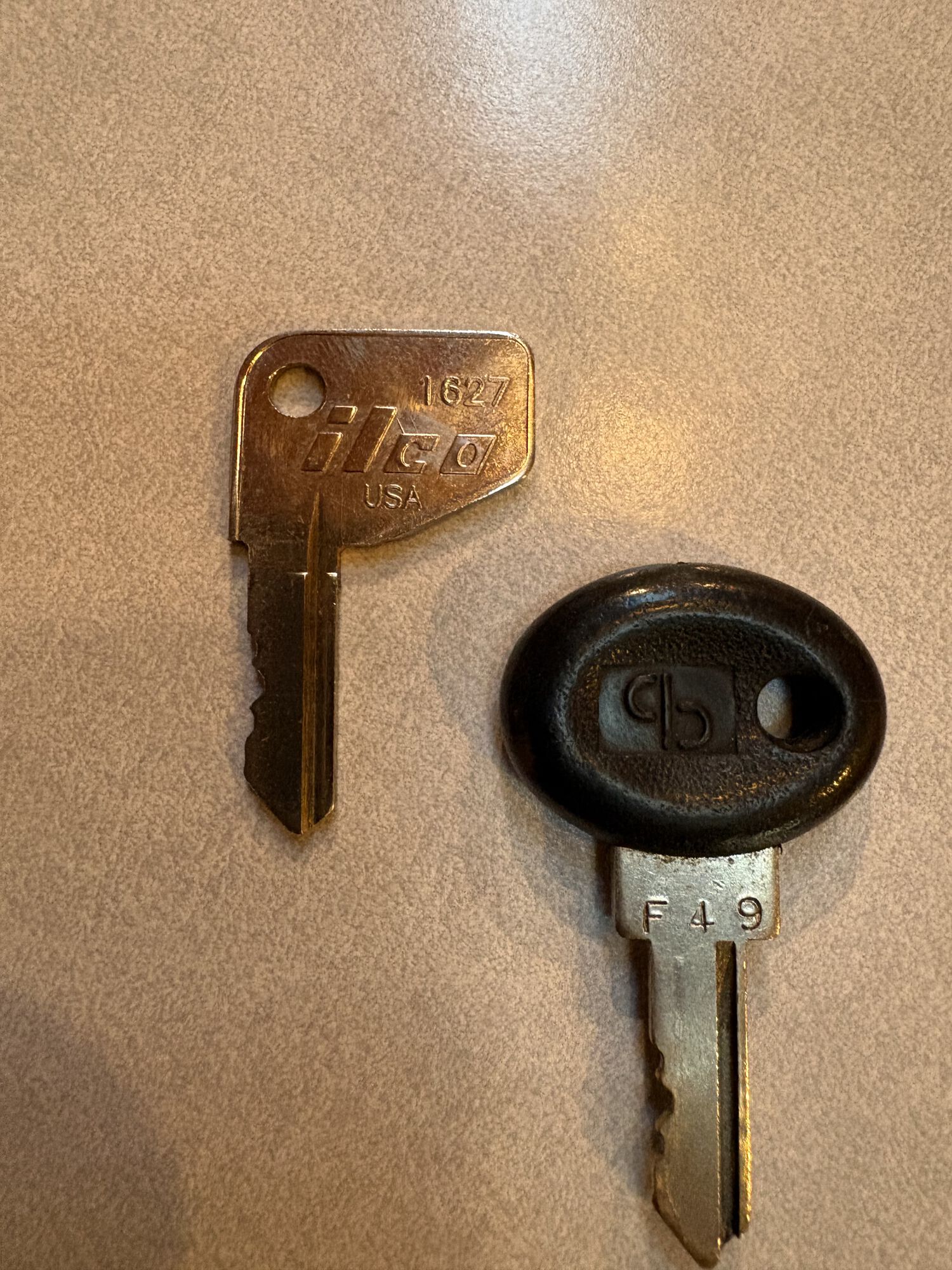 Original on right- Duplicate on left