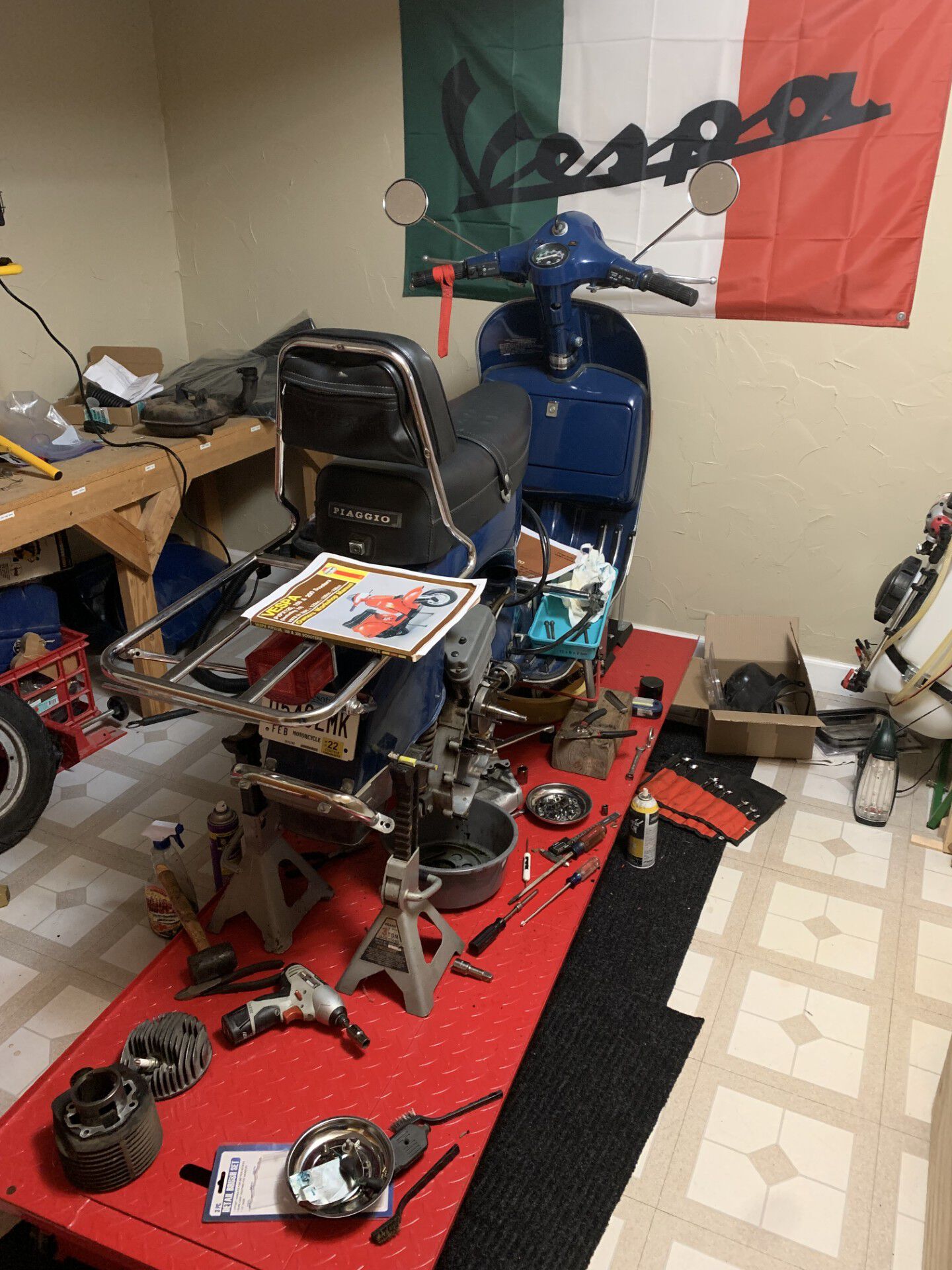 Vespa Rear Support