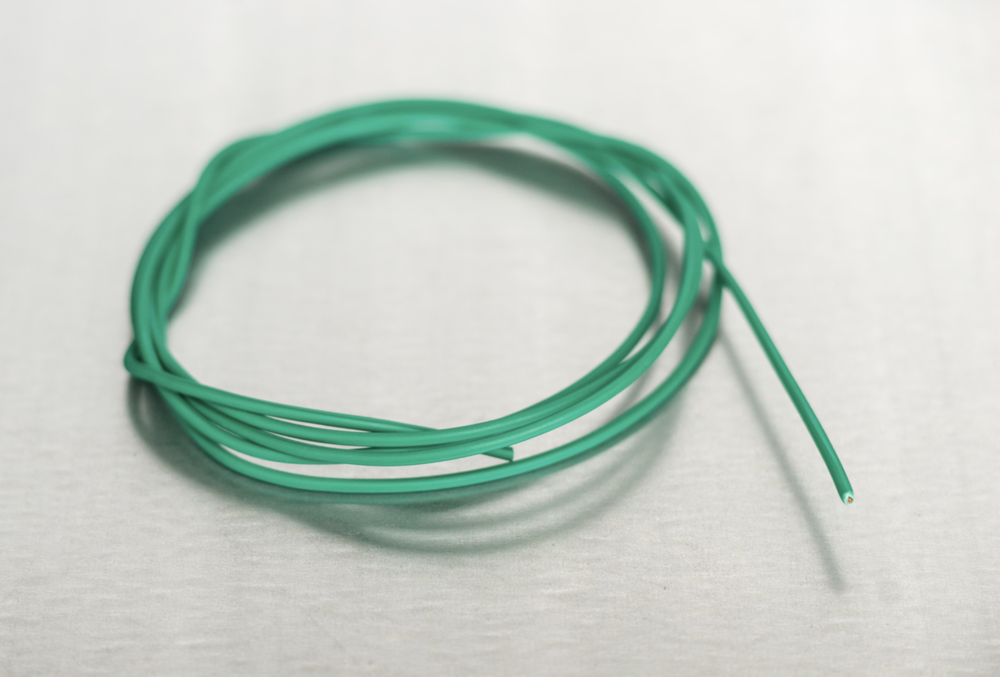 Looks like the Vintage Connecters wire is the same thickness. This is 18 gauge.