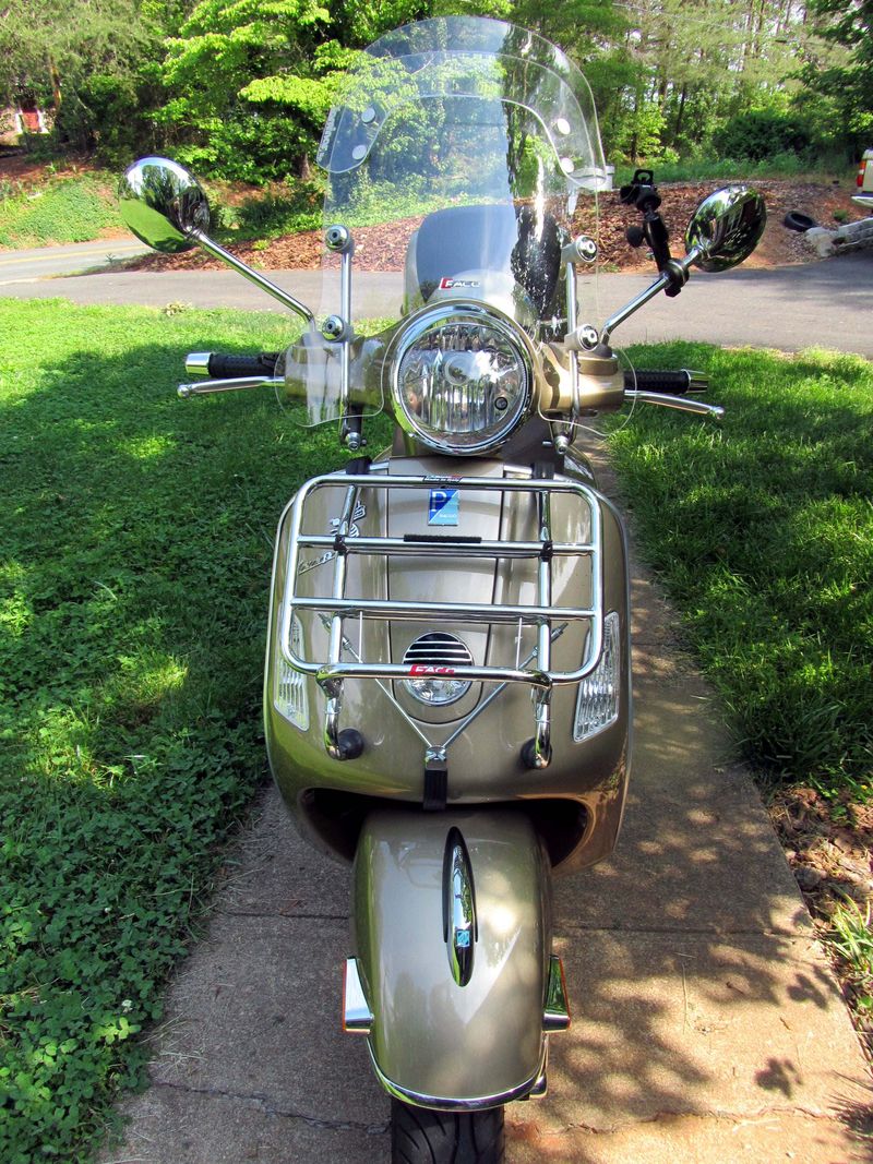 Modern Vespa : Front rack
