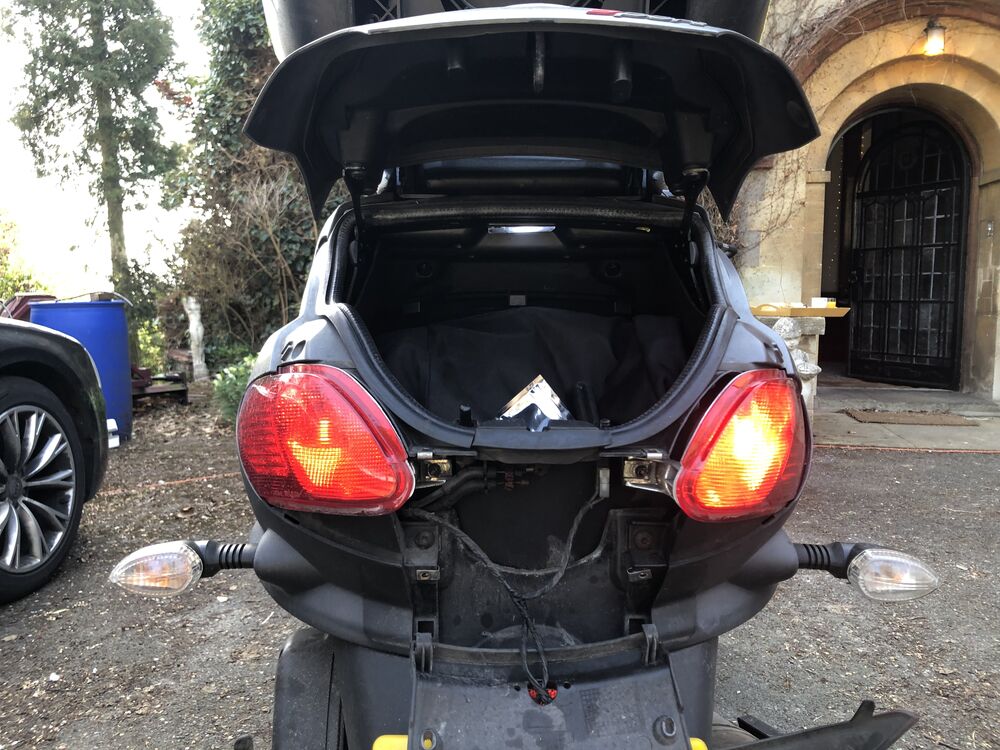 Right is LED (sidelight only, left is original)