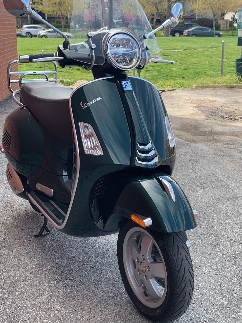 Modern Vespa Hello from Kansas City