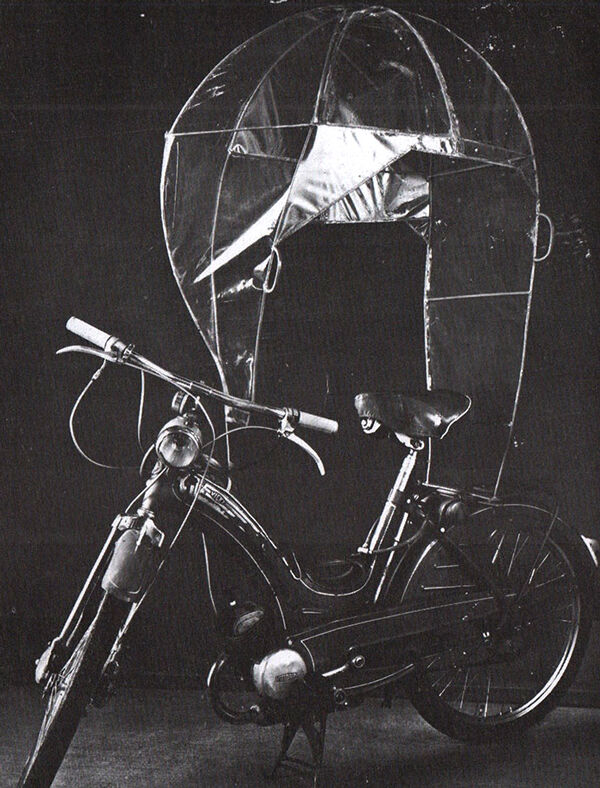 Modern Vespa Perfect weather protection