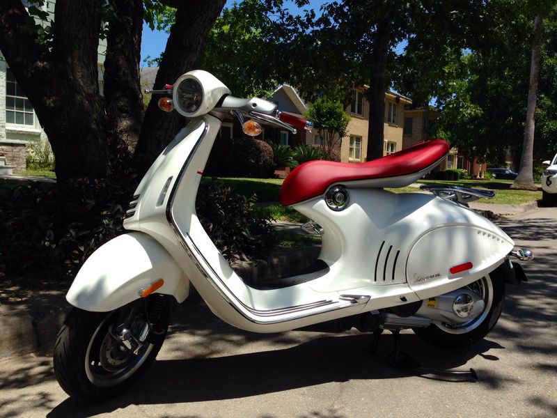 Modern Vespa Vespa 946 gallery