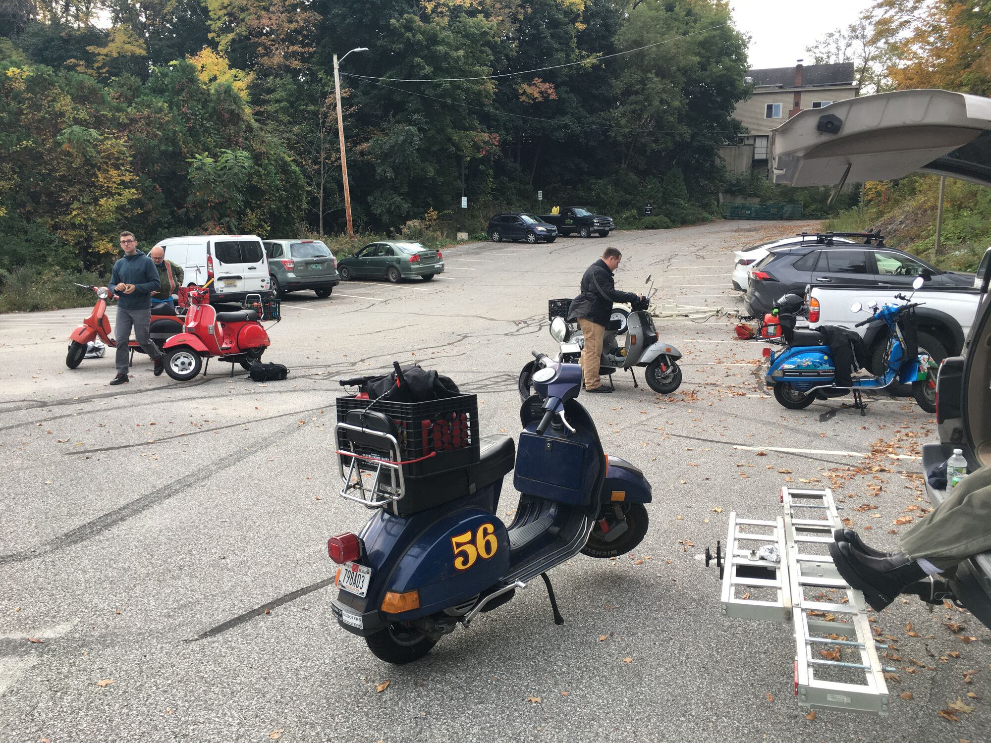 This is the old way I did it. It kinda fucked my seat up after the race but my seat on this scooter is fucked up already so I'll probably end up just doing that style again.