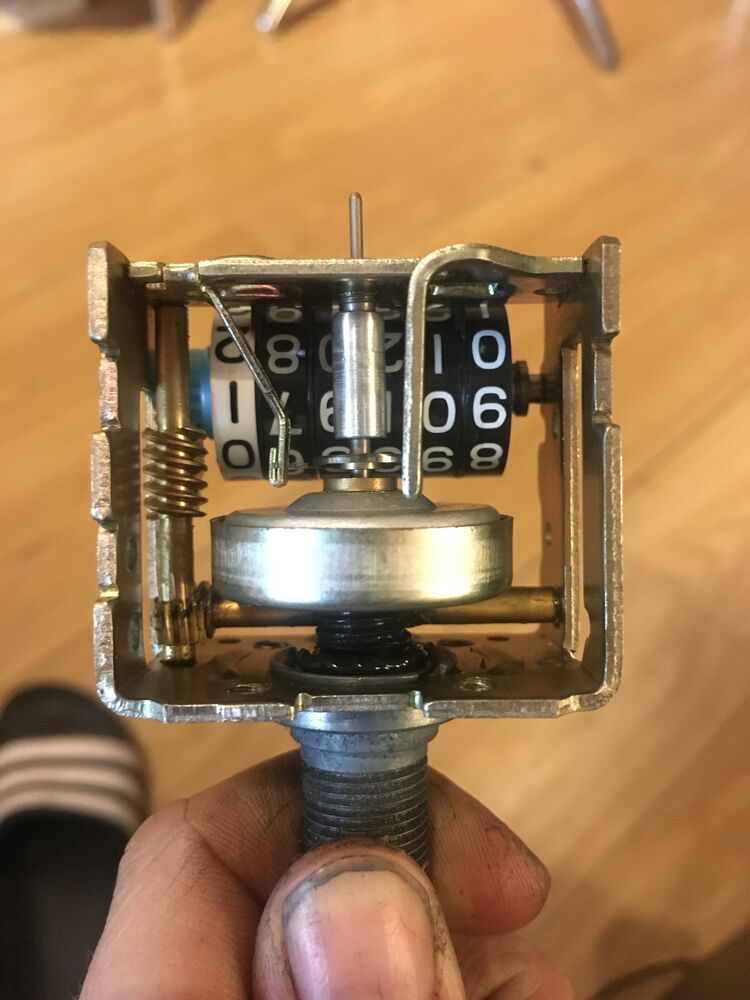 Modern Vespa Speedometer not moving but odometer is