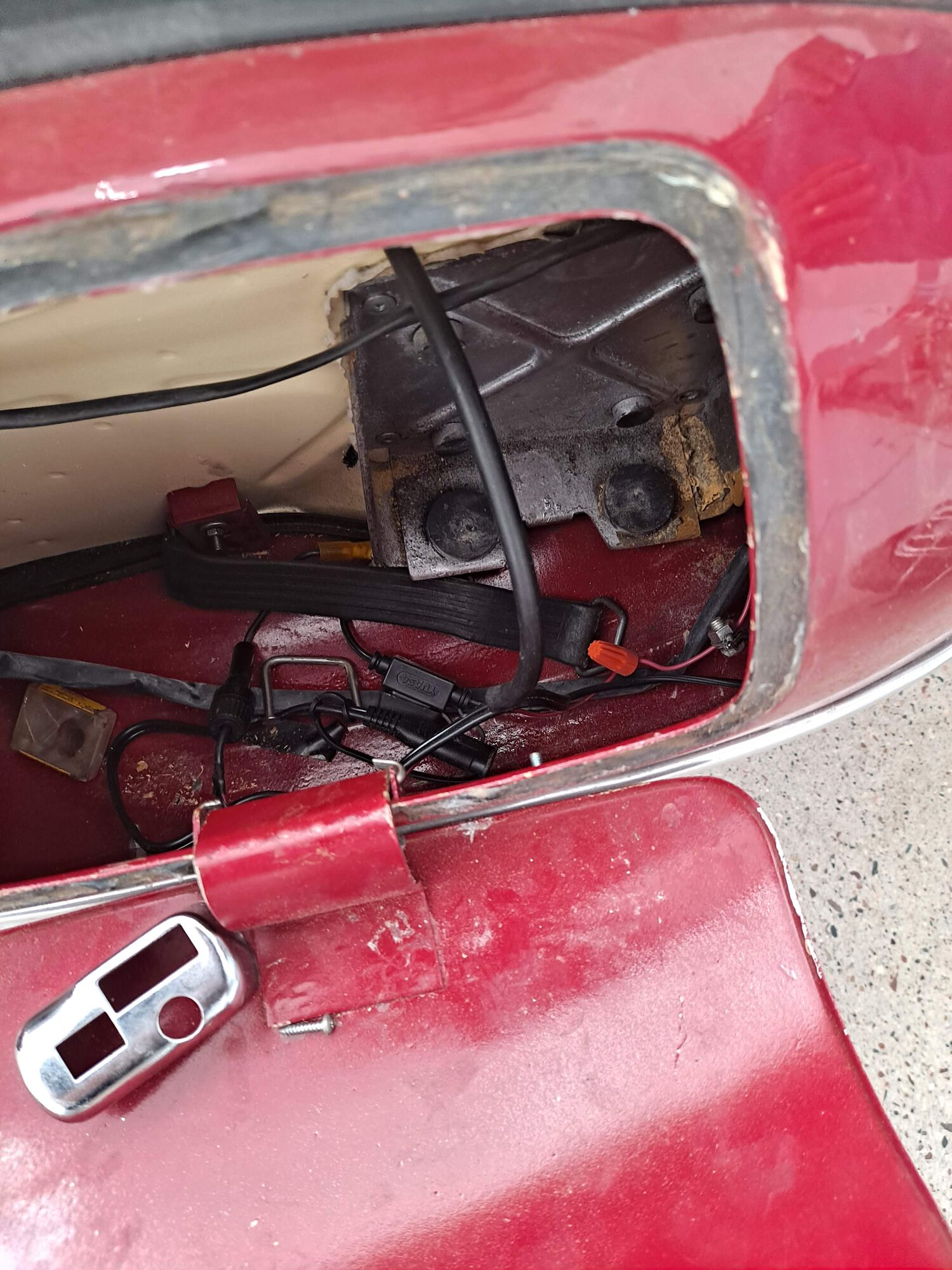 The 90s were wild, man.  At least for me I guess.  Silicone goop instead of a real gasket for the glovebox door.