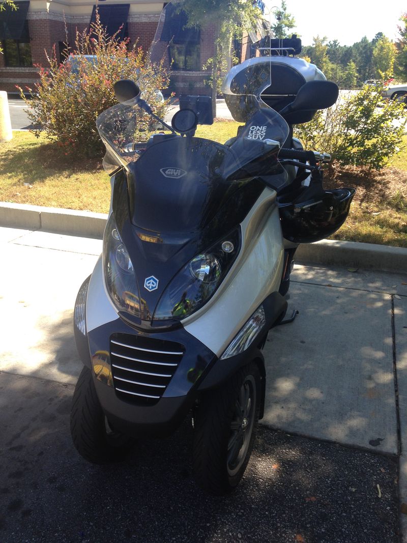 Modern Vespa TiltLock Problems on MP3/250