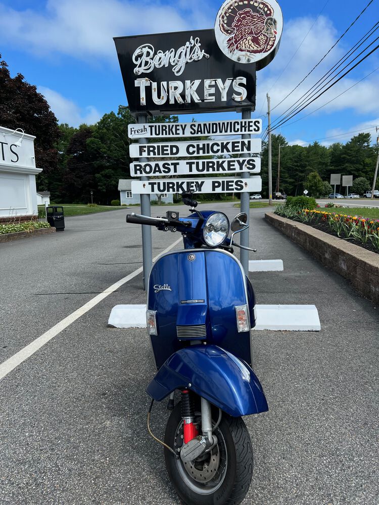 Pronounced "BON-jeeze."