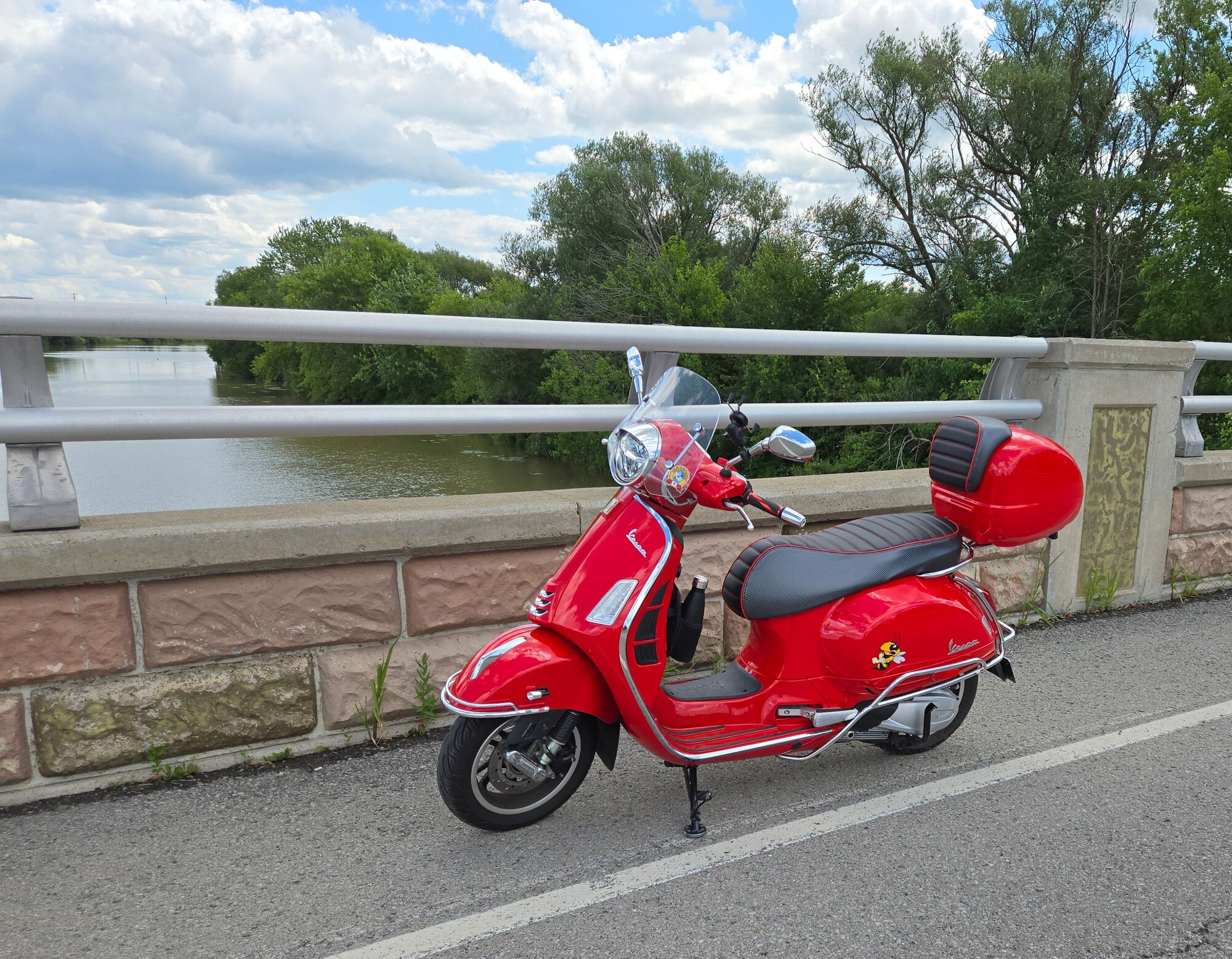 Bridge over the Welland river just south of Welland Ontario