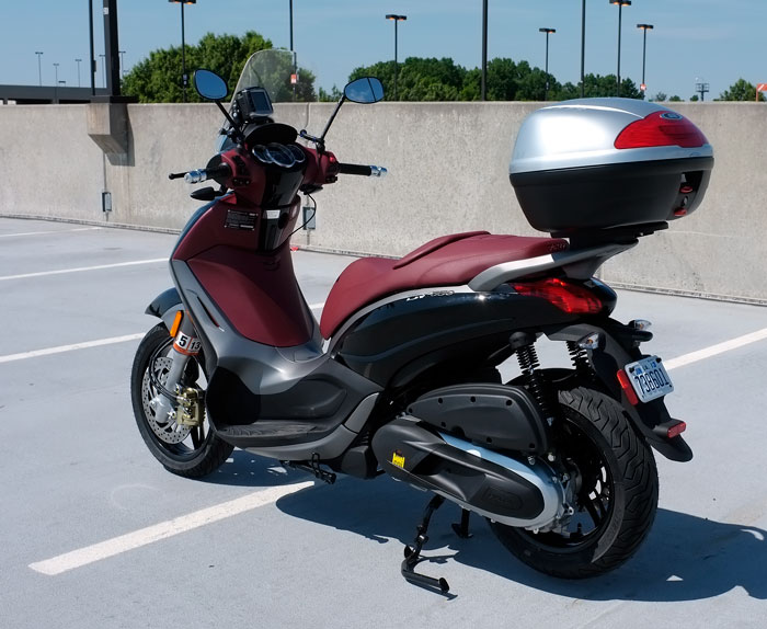 Modern Vespa : BV 350 First Impressions (and a few photos)