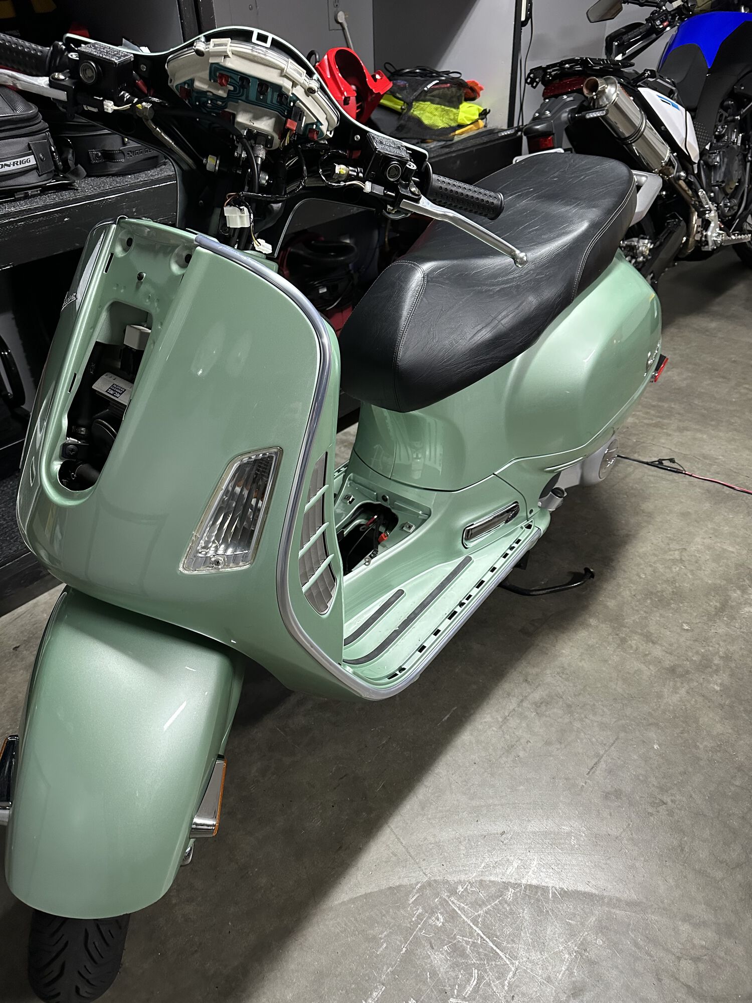 Modern Vespa : Allow me a brief introduction and a query for help