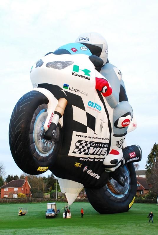 Modern Vespa : Just for Laughs