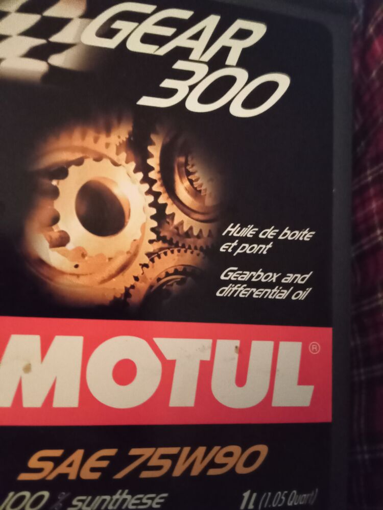 Modern Vespa Gear Oil GTS modern-vespa-gear-oil-gts