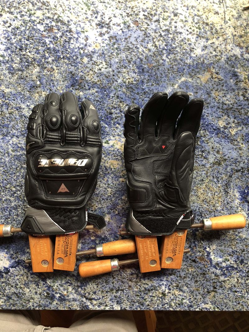 Modern Vespa [What I purchased] for shortcuff gloves?