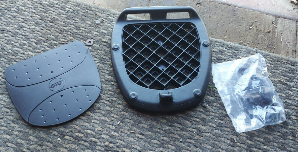 Givi attachment plate & kit
