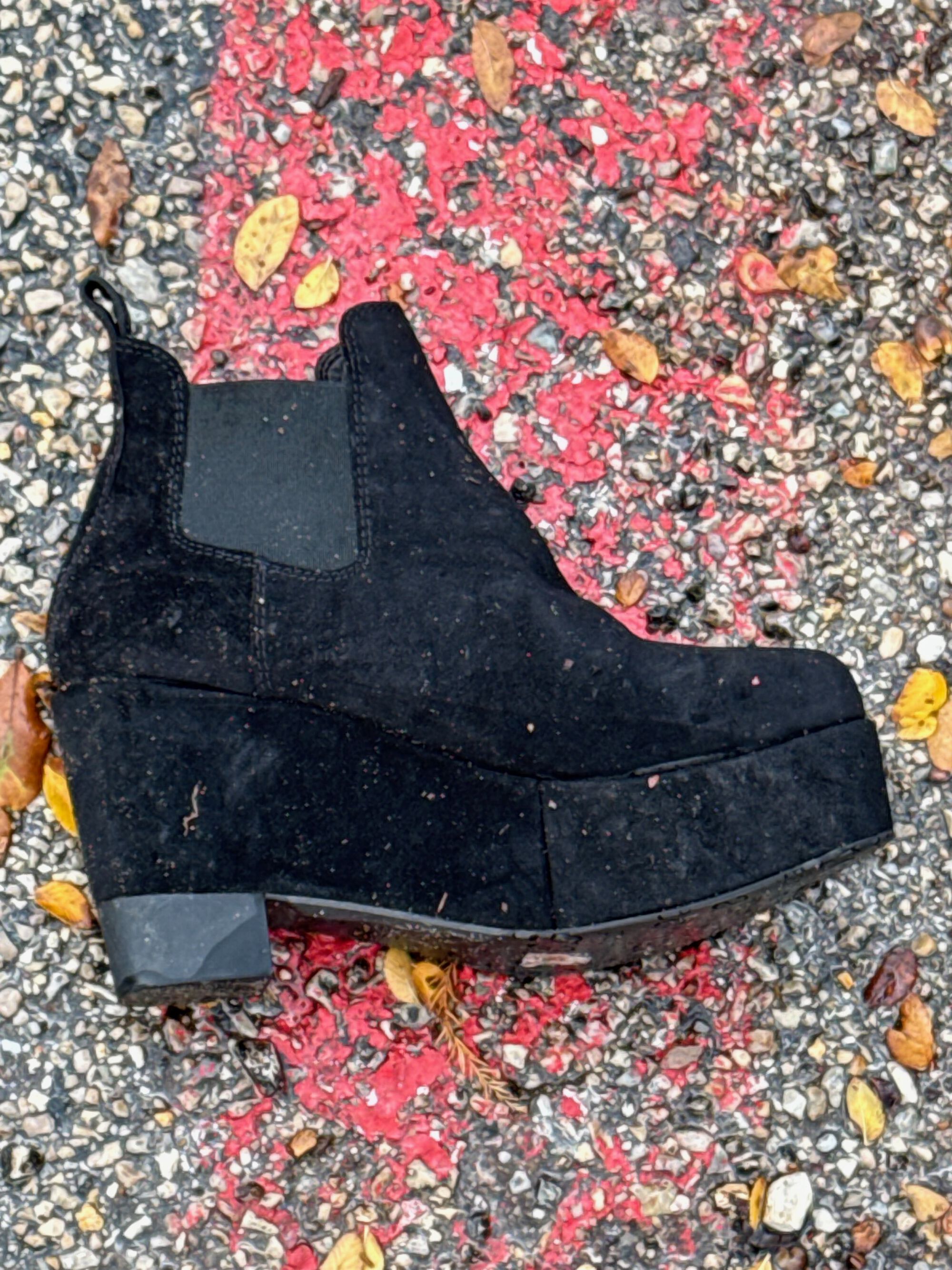 16 Dec 2024: (no comment on the photo)