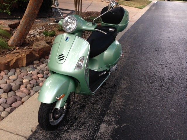 Modern Vespa : 2005 Vespa GT 200L fair price?