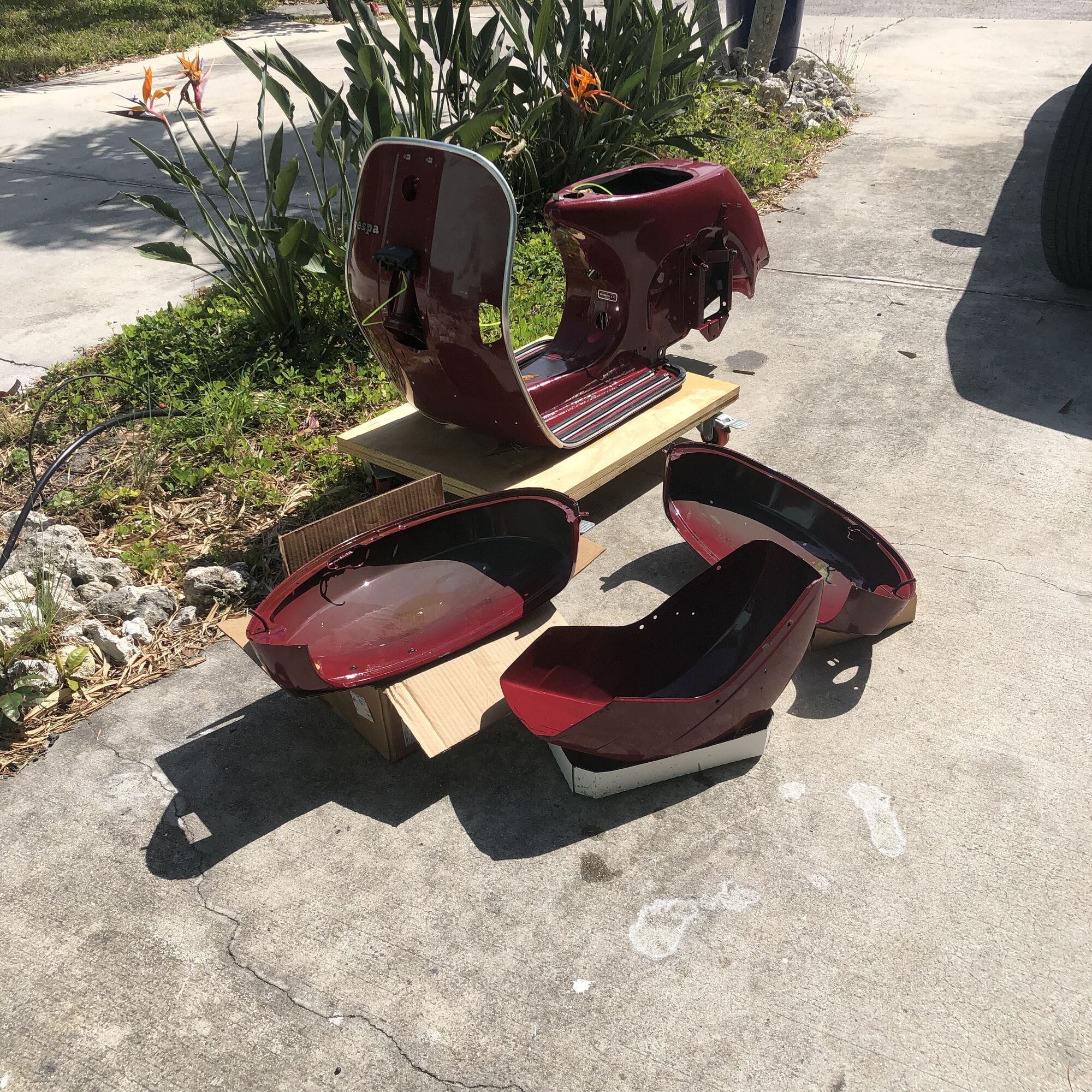 all pieces drying  in the sun, after ospho treatment and now i sprayed everything with  boeshield t-9,