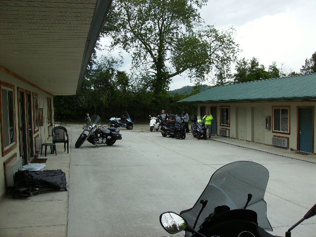 Modern Vespa : 2010 Dragon Ride in Tennessee and North Carolina