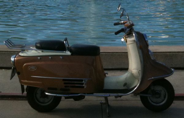 Modern Vespa : Sold - 1965 Fuji Rabbit S601 $3000