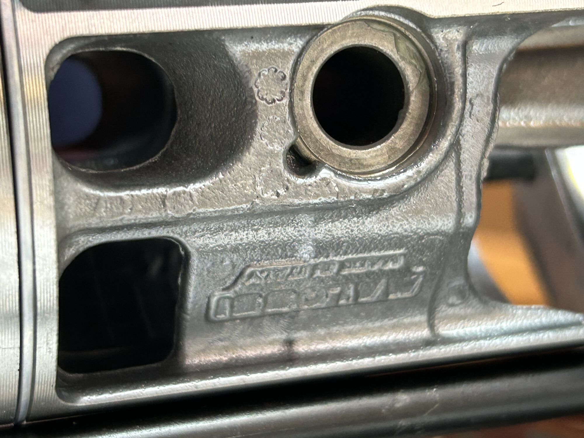 OCD photos of piston pin retainers because I can't trust my own eyes.