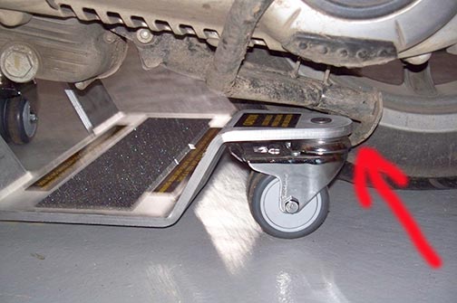center stand won't clear when trying to pull forwards onto SADDLE