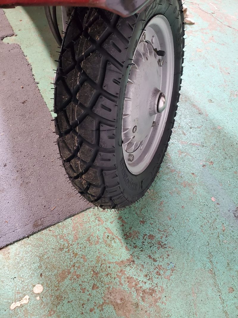 Modern Vespa Best tires for the Pacific Northwest