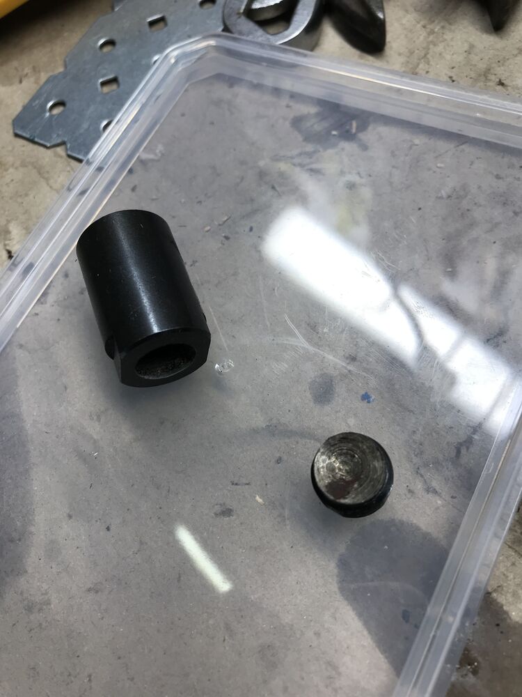 There was less that 1 mm of material left at the top of the tool so it failed really easily when any force was applied.