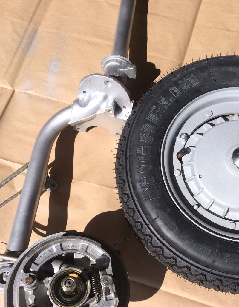 Modern Vespa Intro and Replacement Tires