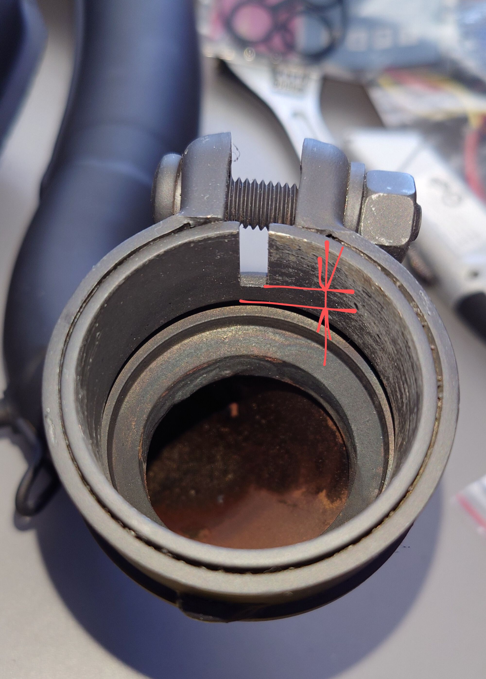 Is the groove inside meant for some form of oring?