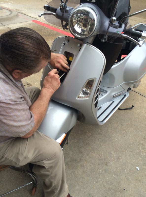 Modern Vespa GT 200 battery not charging.