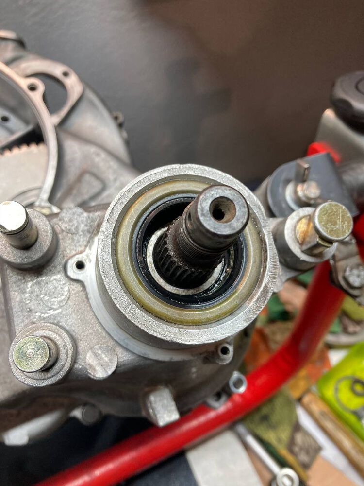 Modern Vespa rear hub oil seal