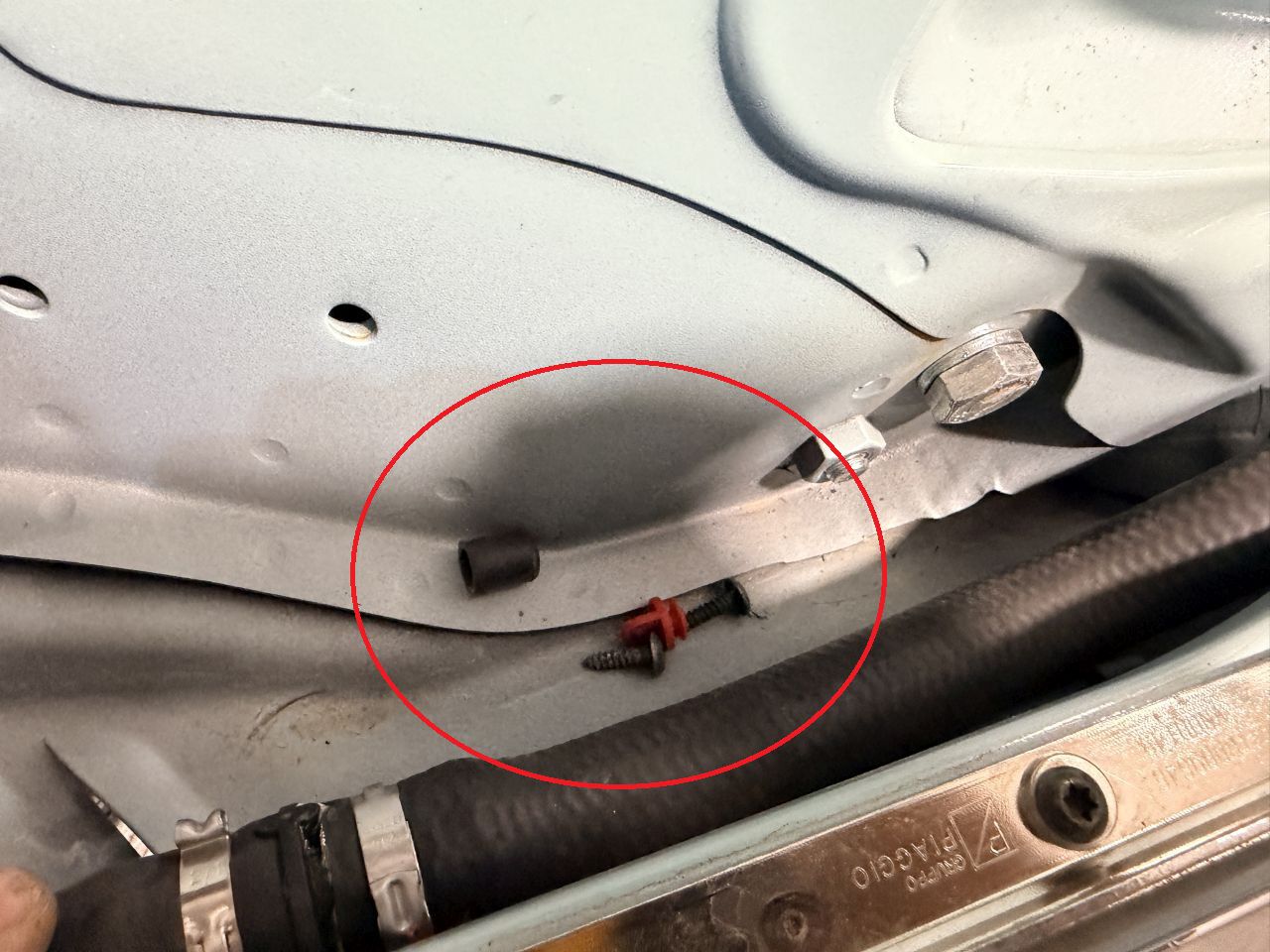 Loose screws and crap