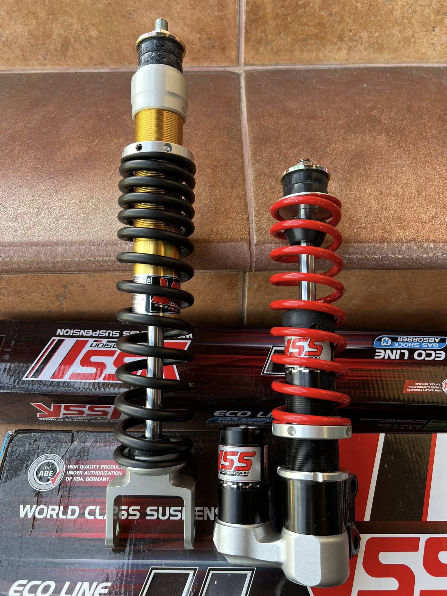 Modern Vespa : YSS G Top Line shocks on GTS -> I like them!
