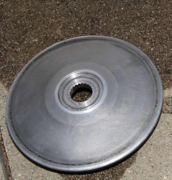 There was a ring that was particularly difficult to clean.
I do most of my riding commuting on the freeway, WOT, so I think the belt rides high on the driving pulley