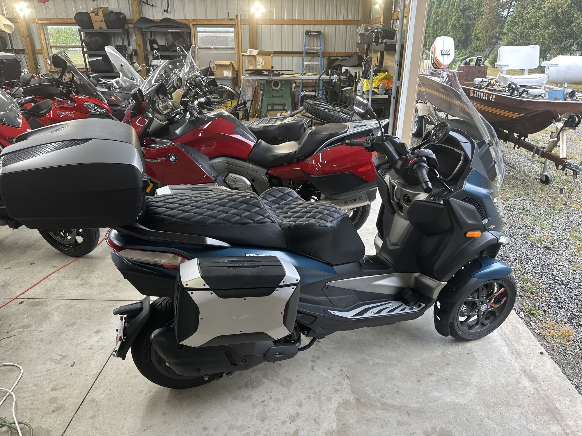 My Pontedera Express 😄

2023 Piaggio MP3 530 HPE ❤️
